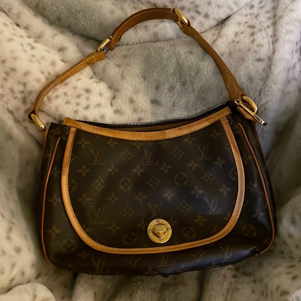 Vintage ⭐️ Louis Vuitton Tulum PM